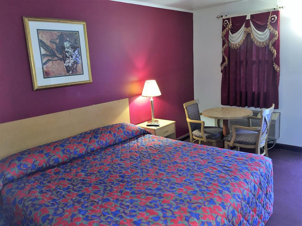 Budget Inn Wrightstown Buitenkant foto