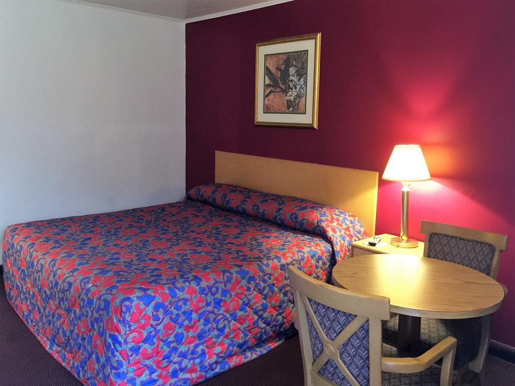 Budget Inn Wrightstown Buitenkant foto