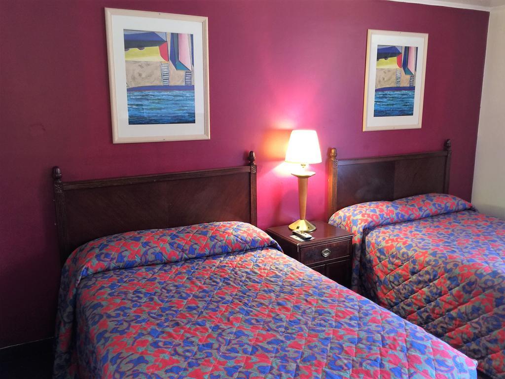 Budget Inn Wrightstown Buitenkant foto