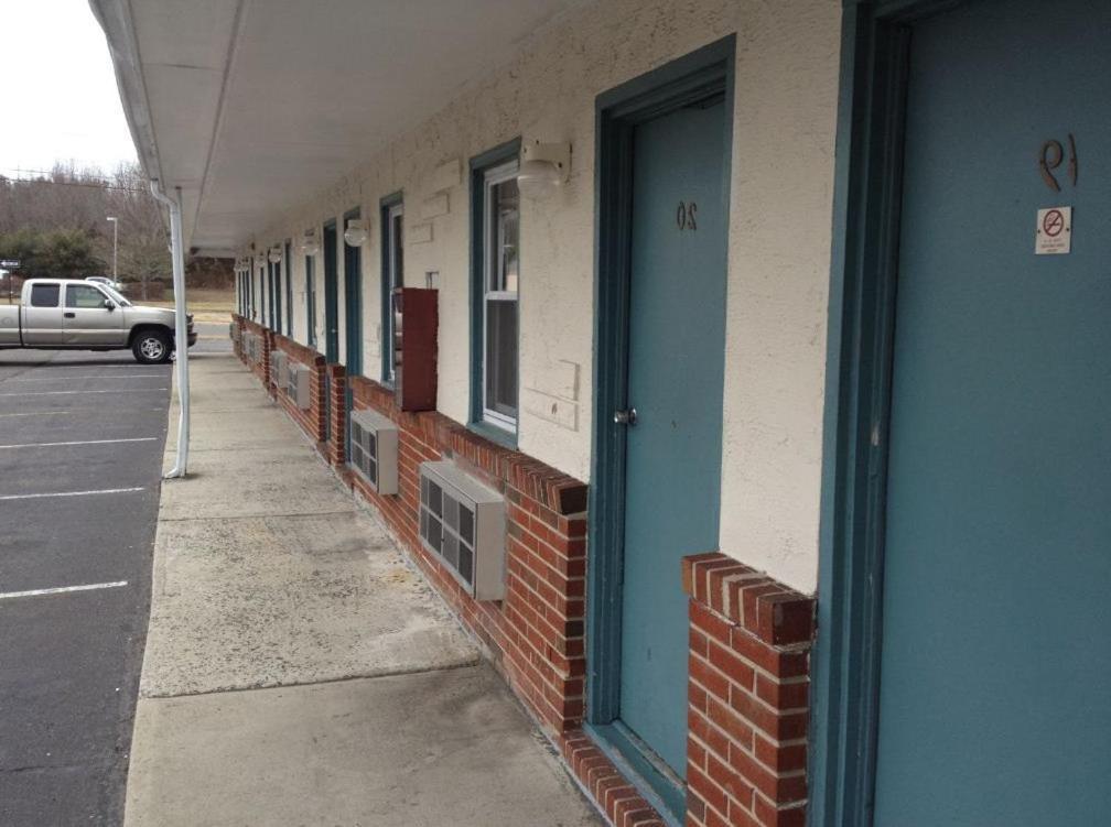 Budget Inn Wrightstown Buitenkant foto
